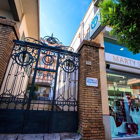 Hotel Domus Marti Formia Exterior foto
